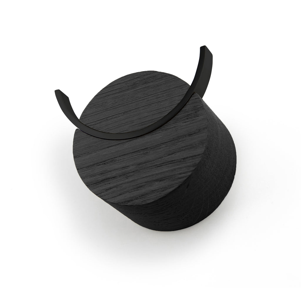 Wandhaken DEER | Schwarz lackiertes Eichenholz, schwarz lackierter Edelstahl